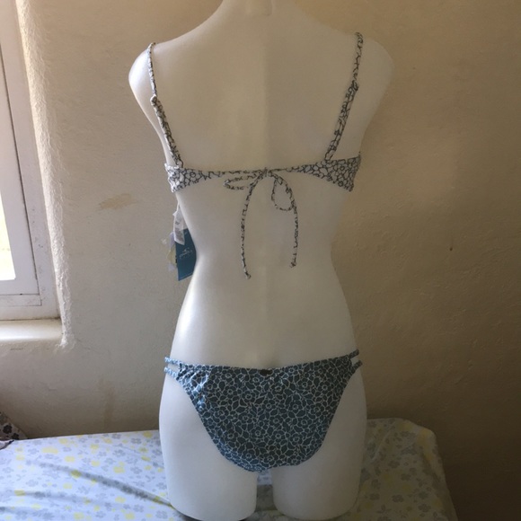 O’Neill bikini, large - Picture 2 of 4